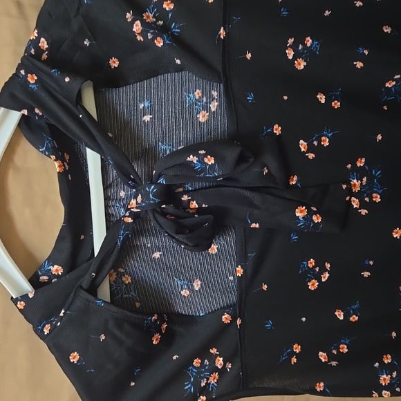 NWT RIPE microfloral blouse with ribbon tie at the back. Women's XXL - Picture 5 of 10